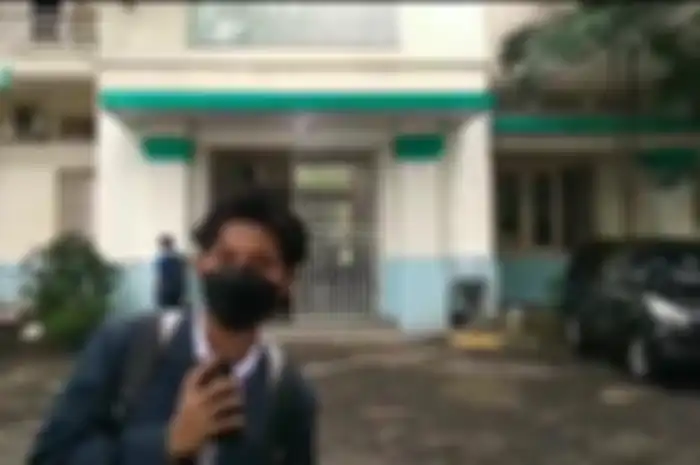 Kondisi Real PTM di SMA Swasta Jakarta: Kelas dan Tempat Nongkrong pada Kosong