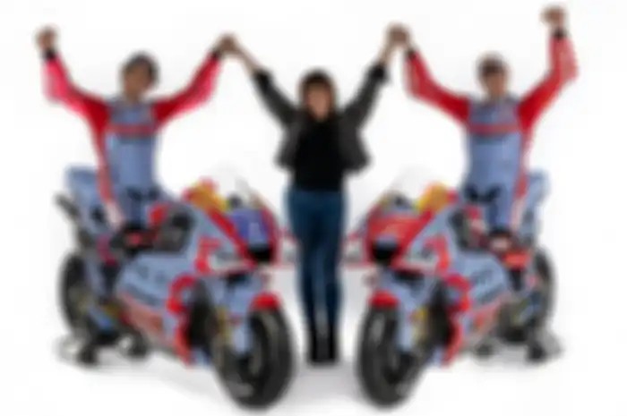 Tim Gresini Racing bersama pembalap dan motornya untuk MotoGP 2022. Pertama launching dan ada lagi serbapertama lainnya