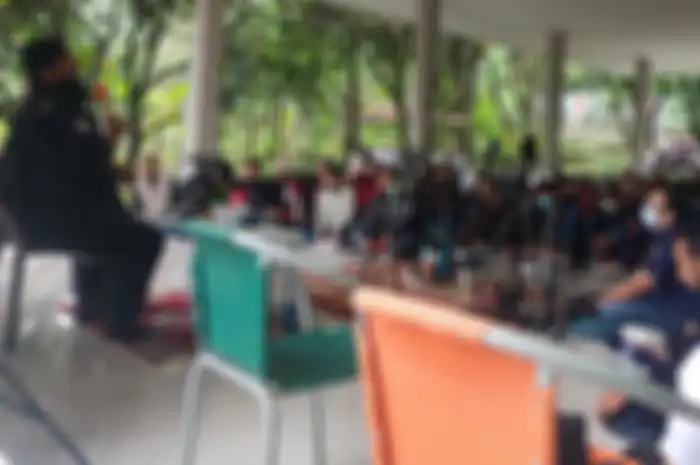 Komunitas Muslim Biker Indonesia Chapter Tangerang (MBICT) menggelar bore up iman untuk memperdalam ilmu agama dan memperkuat silaturahmi.