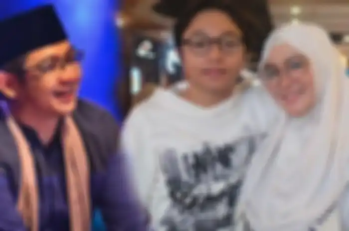 Pasha Ungu, Okie Agustina dan Kiesha Alvaro