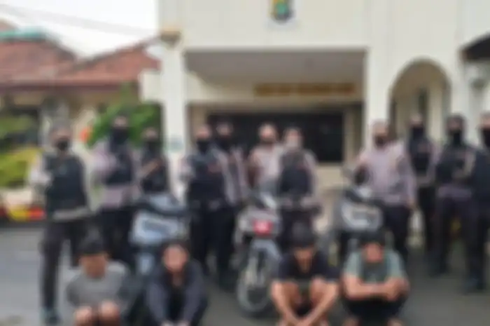 Empat Anggota Geng Motor Diringkus Polisi, Ternyata Sering Begal Motor Modal Celurit dan Pedang