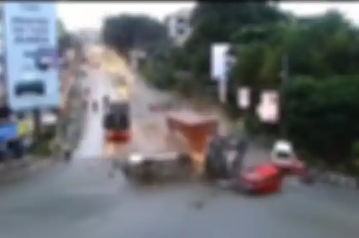 Fakta Terbaru Kecelakaan Truk Tabrak Belasan Kendaraan di Balikpapan, Harusnya Gak Boleh Lewat di TKP 