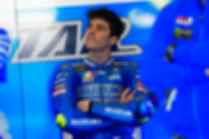 Juara dunia MotoGP 2020, Joan Mir menyayangkan pabrikan Suzuki belum juga punya tim satelit di MotoGP 2022.