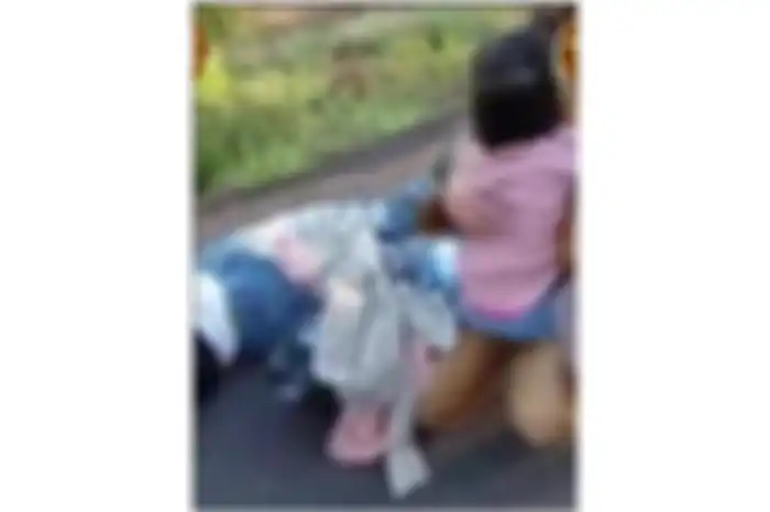 Korban begal mtoor tewas di hadapan istri dan anak.
