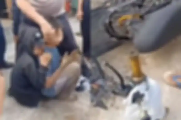 Nekat bacok sopir truk tanpa sebab, tiga bocah di Karawang berlaga begal hampir diamuk massa.