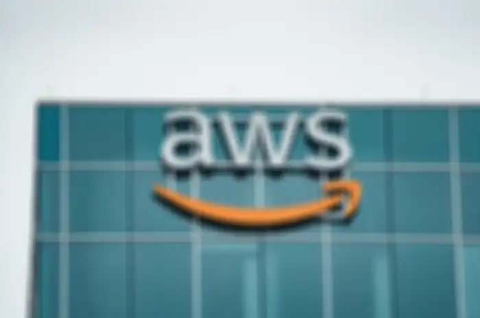 Ilustrasi logo AWS