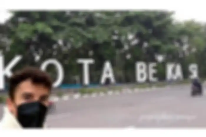 Kocak, foto pembalap MotoGP Marc Marquez selfie di Lombok malah dijadiin meme, dari jajan cilok sampai main ke Bekasi.