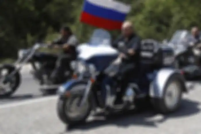 Presiden Rusia dengan jabatan terlama kedua setelah Alexander Lukashenko yang jago naik Harley-Davidson