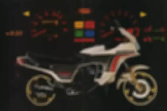  Ini dia motor injeksi pertama di dunia, desain unik langsung dibekali turbo tenaga auto buas.
