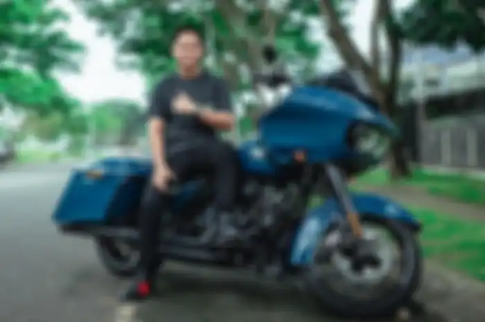 Influencer Doni Salmanan resmi dilaporkan ke polisi, ternyata pernah lelang motor gede alias moge Harley-Davidson.