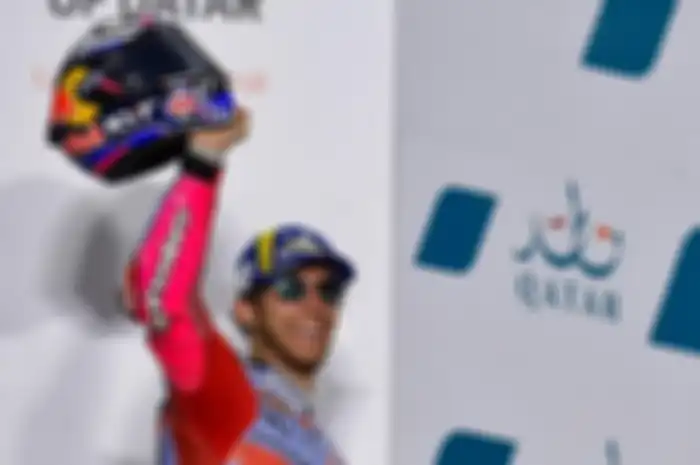 Fakta pembalap Gresini Racing, Enea Bastianini gasak juara MotoGP Qatar 2022 pakai helm Indonesia, merek KYT.