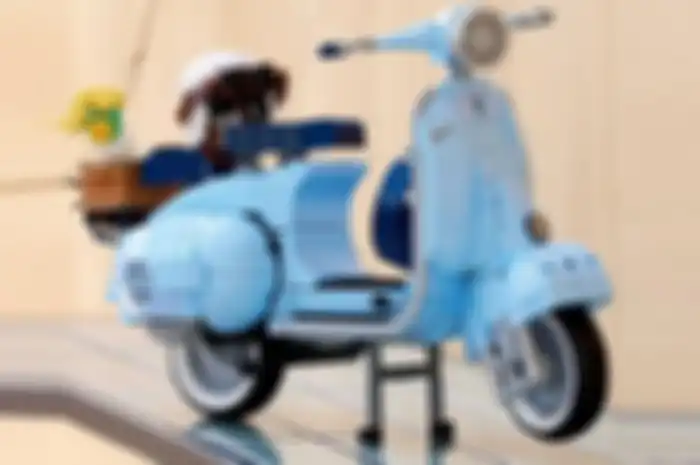 Vespa tahun 1960an dirilis dalam bentuk Lego, harga cuma Rp 1 jutaan cocok untuk kolektor nih.