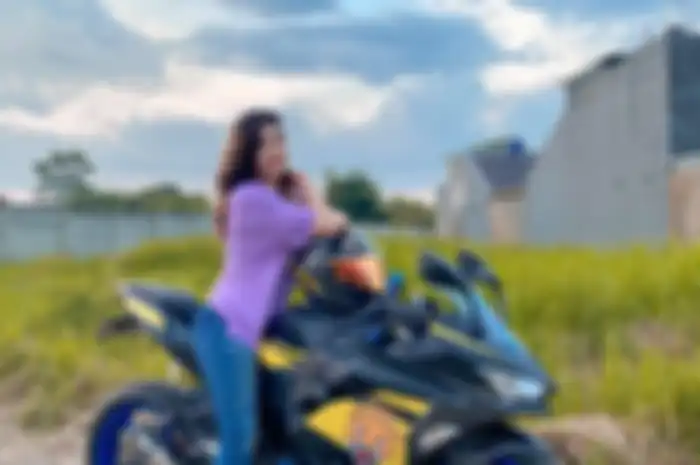 Diduga sosok mantan istri crazy rich Bandung, Doni Salmanan bernama Gigi Ruwanita terungkap ke publik, ternyata anak motor juga, bro.