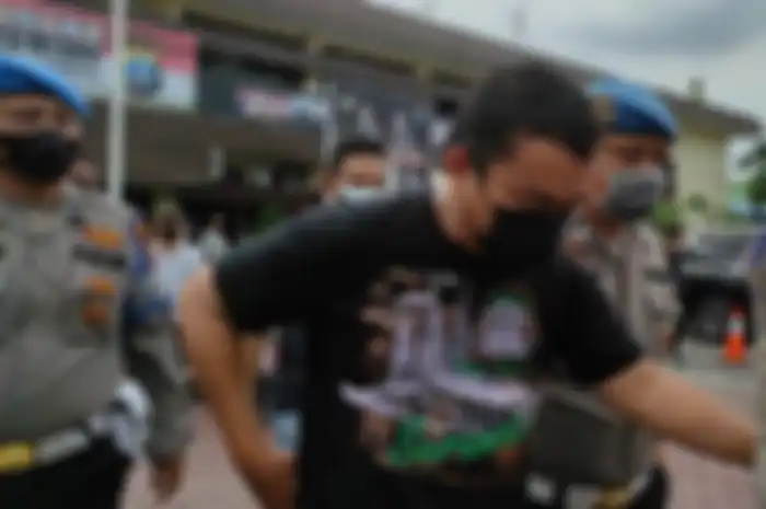 Didakwa peras seorang pengendara, oknum Polisi Polsek Delitua Bripka Panca Karsa Simanjuntak dituntut 6 bulan penjara di Pengadilan Negeri Medan, Selasa (8/3/2022).  