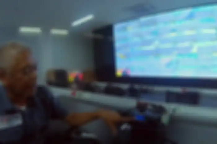 Video canggihnya ruangan Race Control di sirkuit Mandalika, Lombok, NTB, punya 40 kamera yang bisa berputar 360 derajat, cuy!