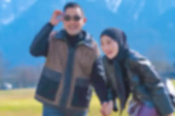 Shandy Purnamasari dan suami