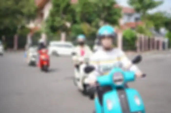 Iluistrasi. Pemotor wanita atau ladies biker simak tips biar aman dari begal, bisa dicoba saat motoran nih!