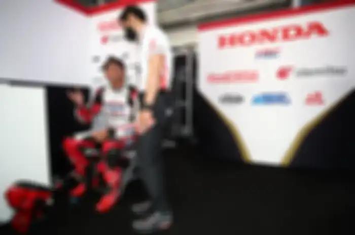 Start dari posisi ketiga di balapan Moto3 Mandalika 2022, besok (20/3/2022), pembalap Indonesia Mario Aji mengaku enggak gampang.