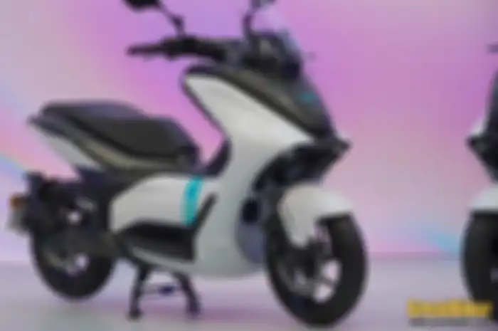 Foto-foto saudara Yamaha NMAX versi listrik yang siap produksi. Ini dia Yamaha E01.