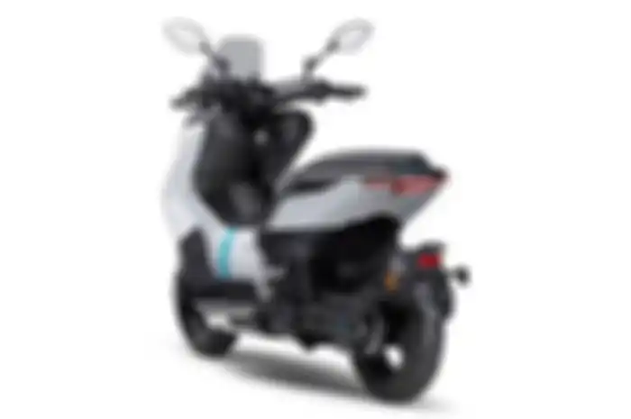 Tampak belakang motor baru Yamaha E01 mirip NMAX