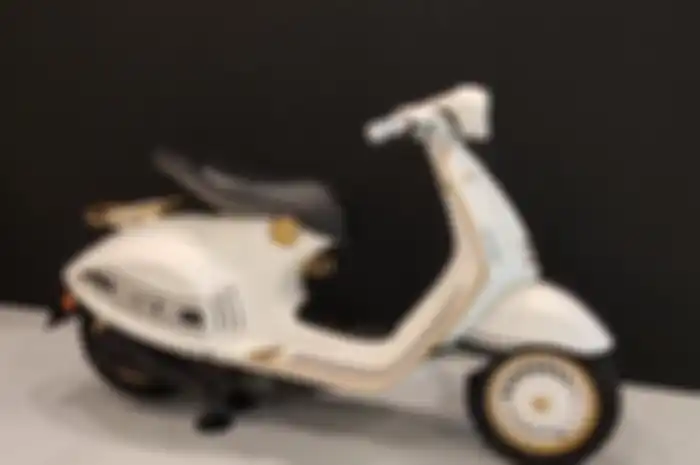 Video Vespa 946 Christian Dior dibanderol Rp 1 miliar, bikers sultan buruan sikat.