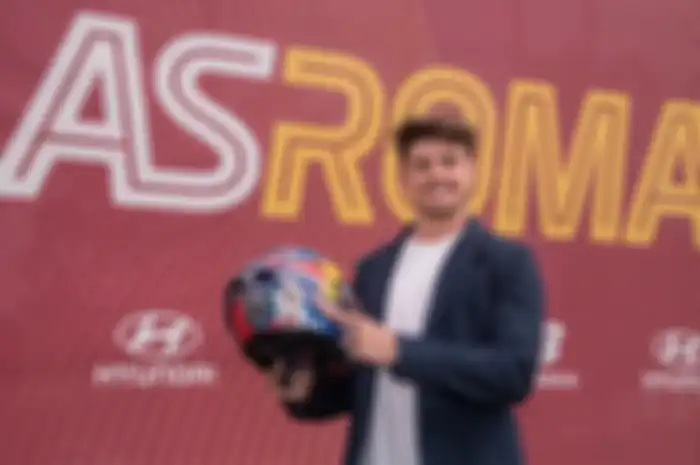 Keren, ada logo klub sepak bola AS Roma di helm pembalap MotoGP Fabio Diggia, ternyata fans berat loh!