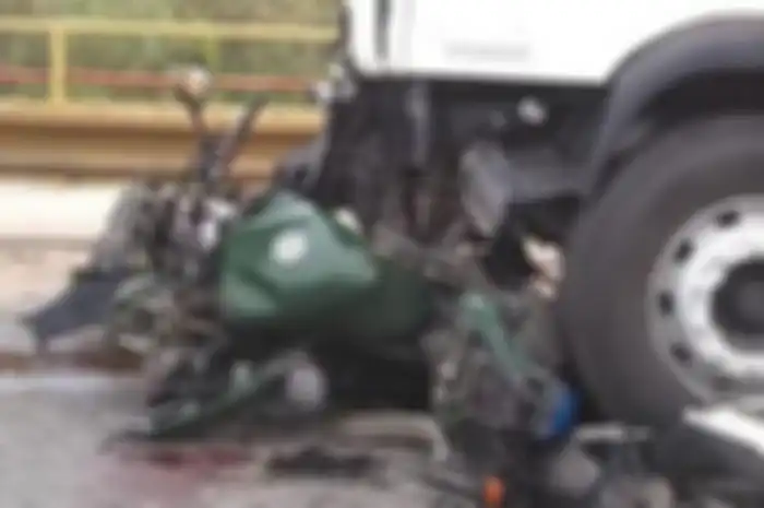 Seorang polisi naik motor tewas ditabrak truk logistik MotoGP yang dalam perjalanan menuju bandara Tucuman, Argentina.
