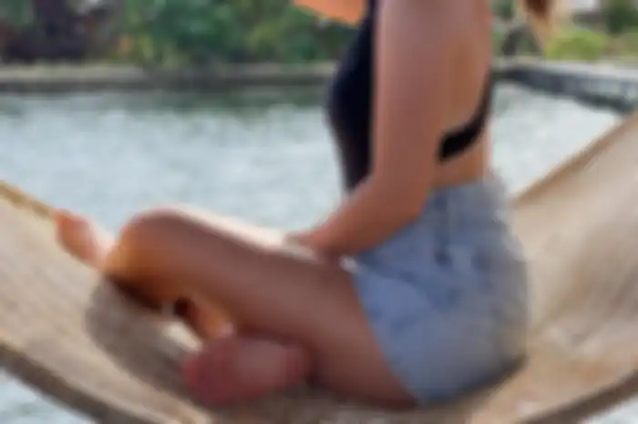 Gisel kembali bikin heboh lewat foto terkininya. Posenya bikin netizen khawatir netizen lantaran takut ditiru Gempi. 
