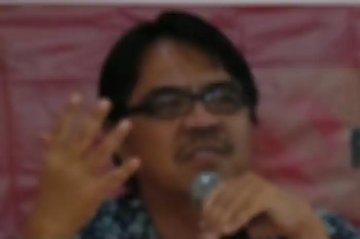 Ade Armando pernah sentil Raffi Ahmad, Atta Halilintar dan artis lain gara-gara sering pamer kemewahan, langsung diserbu netizen.