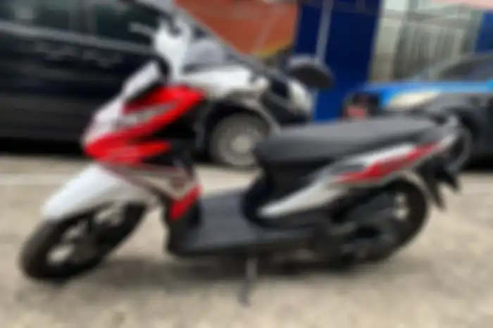 Motor Honda BeAT dilelang murah banget jelang lebaran, buruan sikat surat-surat lengkap.