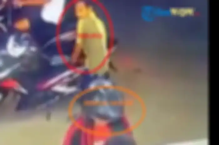 Maling nekat mencuri uang jutaan rupiah yang diletakkan pemilik di bahasi jok motor saat parkir.