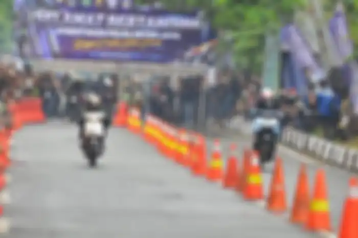 Street Race Polda Metro Jaya siap digelar di Sirkuit BSD, bikers mau ikutan daftar atau cuma nonton bisa langsung beli tiketnya di sini bro.