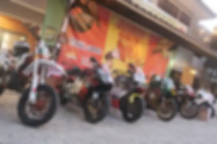 Bukber 2 Stroke Lovers Indonesia dihadiri motor-motor keren