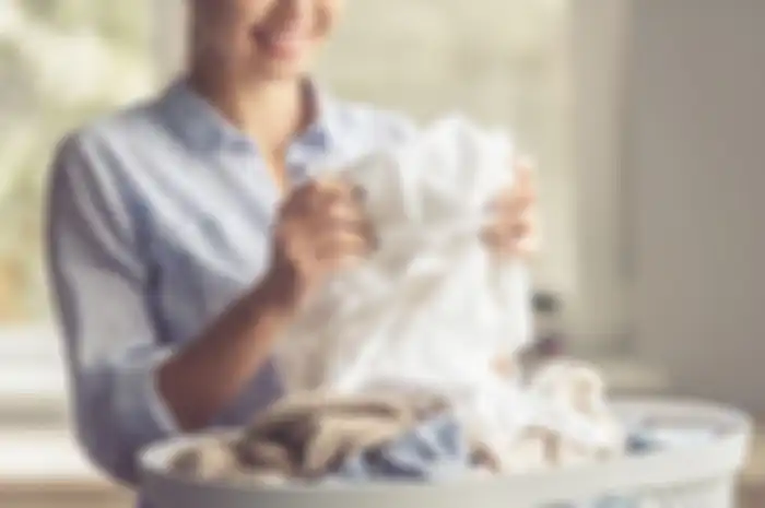 3 Bahan Ajaib Ini Buat Noda Darah yang Sudah Mengering Lenyap Dalam Sekejap! Tak Perlu Masuk Laundry!