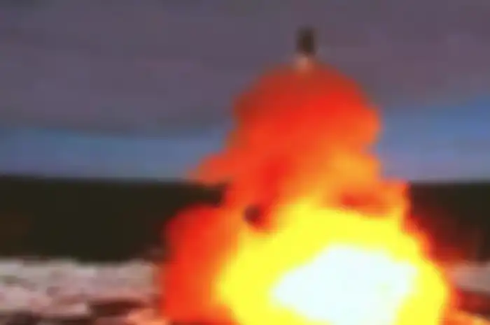 Rusia berhasil melakukan uji coba terhadap rudal balistik antarbenua (ICBM), Sarmat.