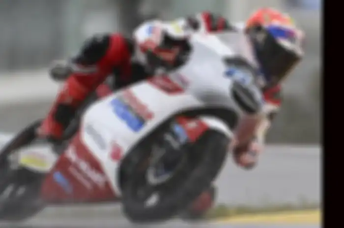 Mario Aji mengalami crash di Moto3 Catalunya 2022