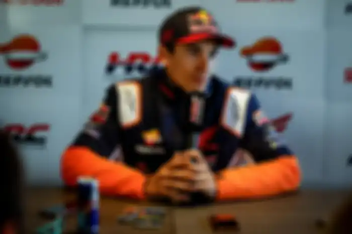 Pembalap Repsol Honda Team Marc Marquez gagal start di 2 baris depan dan harus start 9 di MotoGP Portugal 2022 gara-gara insiden tikungan 15