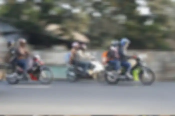 Ilustrasi. Bikers yang tergabung dalam komunitas bagiin tips jalan pulang kampung pakai motor saat lebaran.