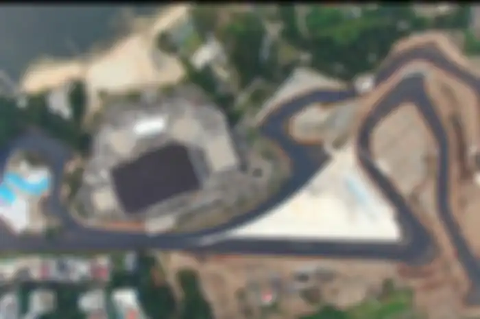 Apakah aspal sirkuit Formula E di Ancol, Jakarta Utara sama dengan aspal sirkuit MotoGP di Mandalika, Lombok, NTB?