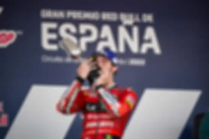 Juara MotoGP Spanyol 2022 Francesco Bagnaia enggak hanya juara pertamanya musim ini, tapi borong banyak rekor baru