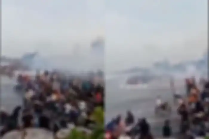 Waduh, ratusan motor pengunjung terkena air pasang pantai di Cilacap, netizen bilang auto karatan nih!