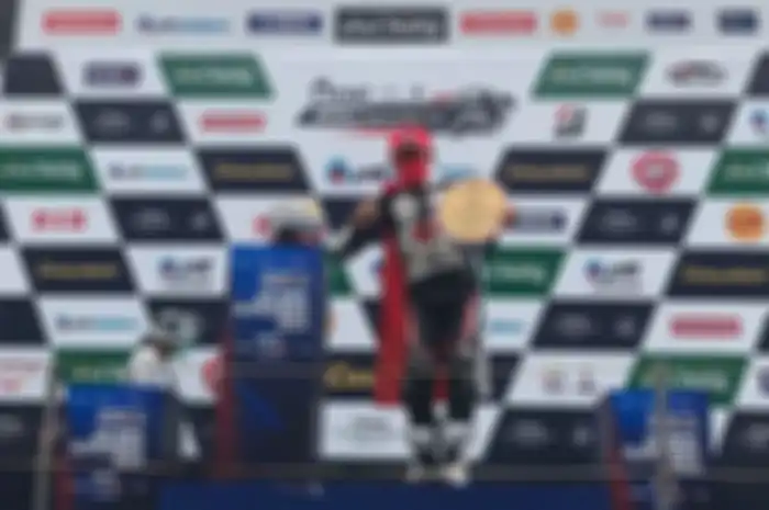 Mantap, pembalap Indonesia Decksa Almer Alfarezel juara di ajang Thailand Talent Cup di Sirkuit MotoGP Thailand.