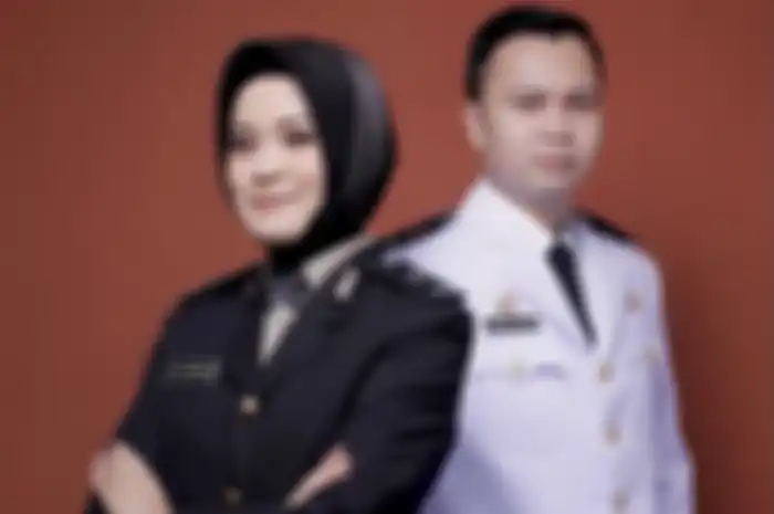 Briptu Suci Darma merasa ditipu suaminya DK yang mengaku sebagai pria lajang atau single tapi ternyata sudah memiliki anak. Tidak terima atas perbuatan suaminya, Suci akhirnya melaporkan DK ke Polda Sumatera Selatan. Kasus ini bermula setelah keduanya menjalani pernikahan berjalan selama dua bulan.