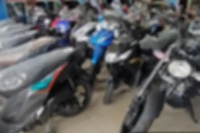 Beli motor baru secara cash atau tunai dipersulit dibandingkan beli kredit