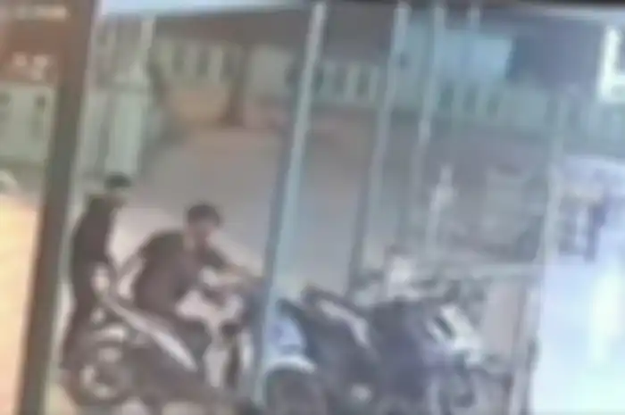 Aksi Maling Motor Di Masjid Al Muslimin Medan Tembung, Sumatra Utara