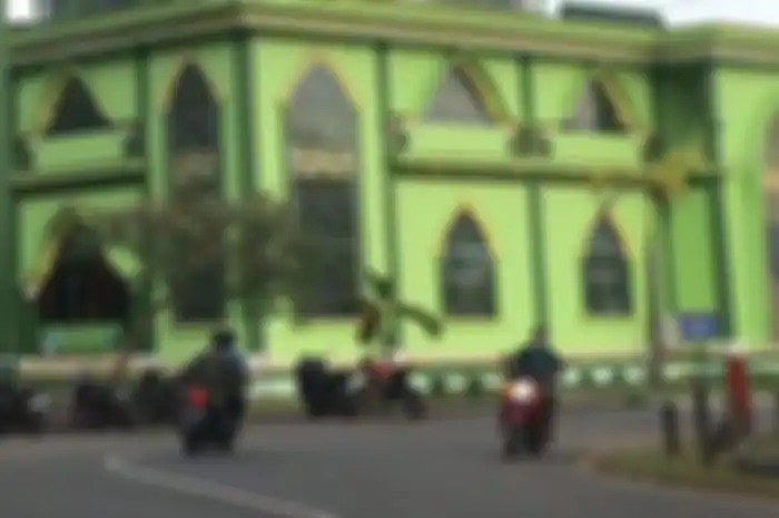 Suasana Masjid Nurul Iman Bintim