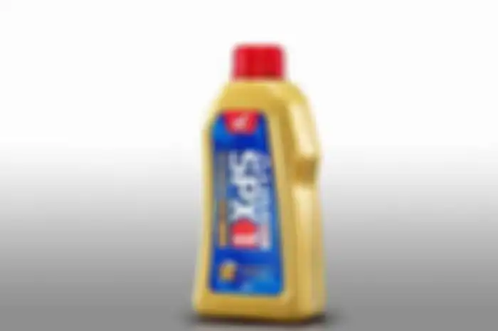 Kemasan baru AHM OIL pun menjadi lebih ergonomis dan mudah untuk digenggam, dengan balutan kemasan yang semakin atraktif dan juga eksklusif, serta berwarna emas spesial untuk varian SPX. 