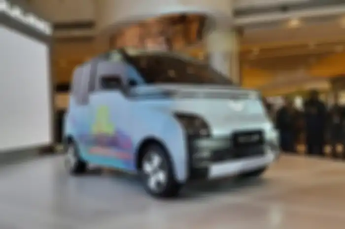  Mobil mungil Wuling cocok untuk bikers anti mampir pom bensin dan enggak kehujanan, harga bikin penasaran.