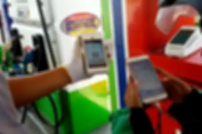 Pembelian bensin Pertalite memakai aplikasi MyPertamina