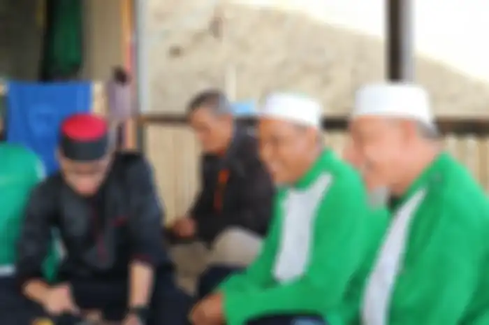 Foto Abdul Qadir Hasan Baraja pencetus Kebangkitan Khilafah viral. Polisi menemukan kata-kata berbahaya di konvoi Khilafatul Muslimin.